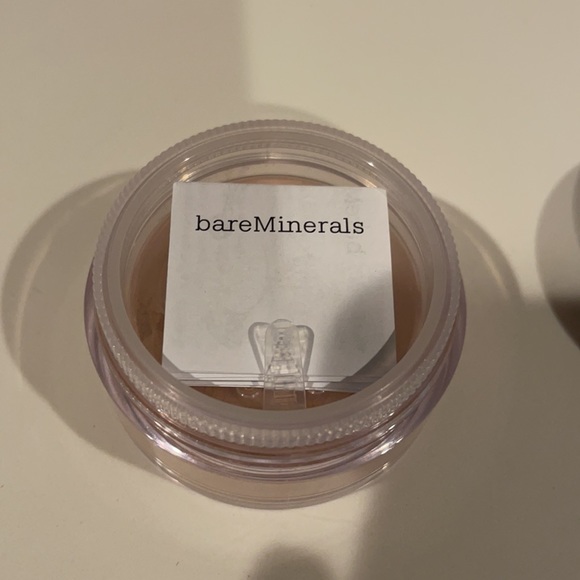 BareMinerals Matte Fair 01 - Picture 6 of 6